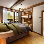Oasis - Kvacianska Dolina Lodge *