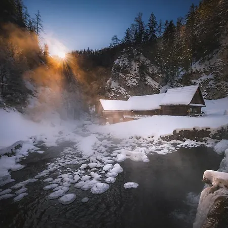 Oasis - Luxury Retreat At Kvacianska Dolina אכסניה