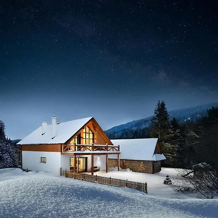 Oasis At Kvacianska Dolina - Luxury 5-bedroom Lodge *
