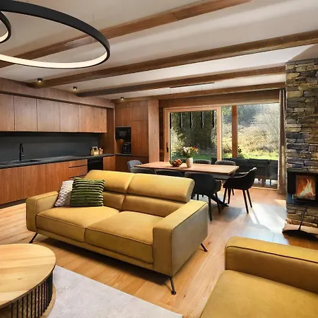 Lodge Oasis At Kvacianska Dolina - Luxury 5-bedroom *
